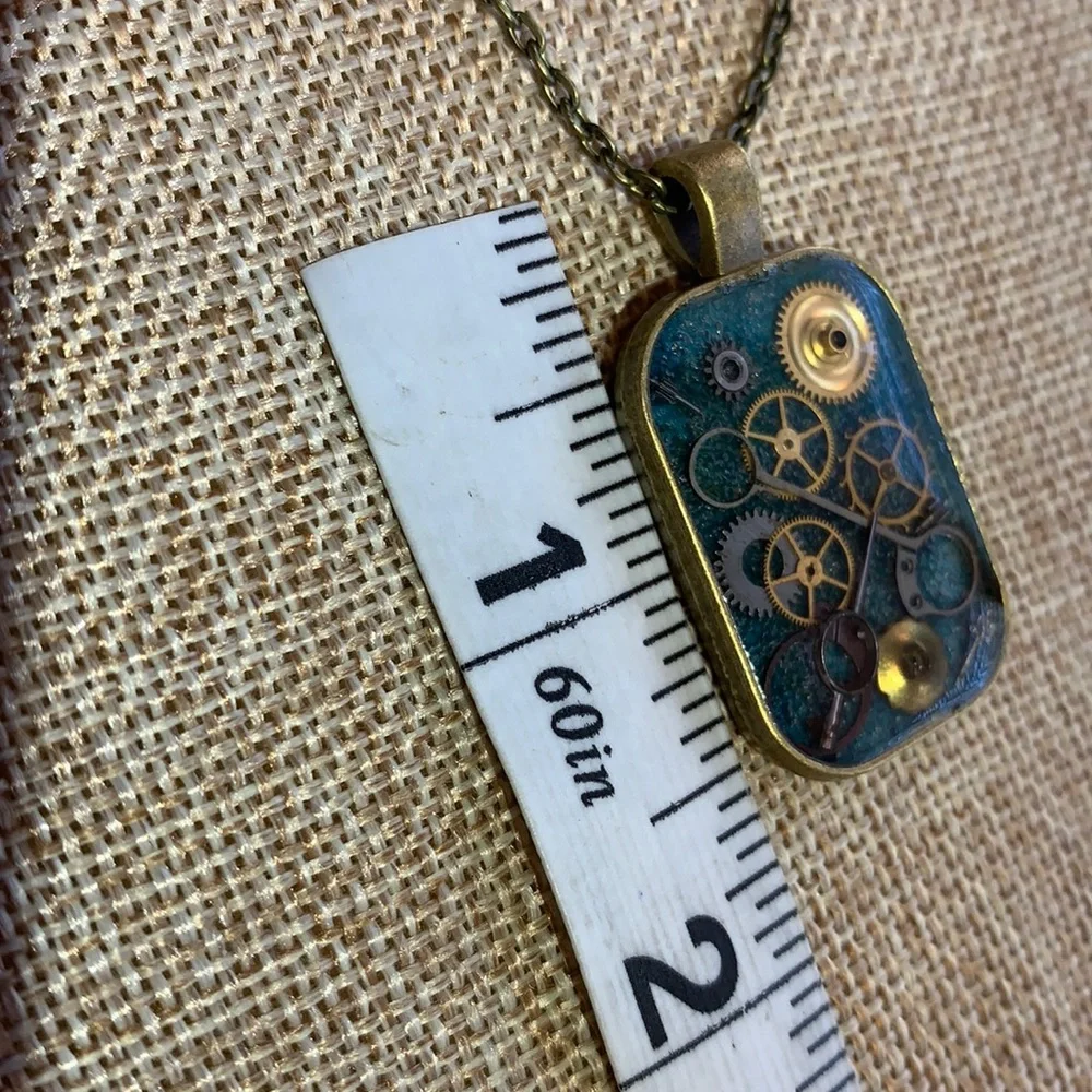 Vintage Gears Steampunk Necklace One of a kind New Handmade - Picture 4 of 7